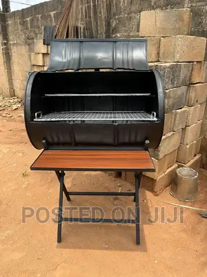 Unique and Durable 200 LTRS Charcoal Grill