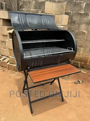 Uniquely Designed 200 LTRS Charcoal Grill