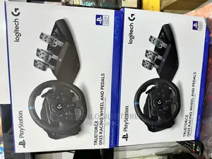 Photo - New Logitech G923 Trueforce Racing Wheel Pedals Ps4 Ps5 Pc