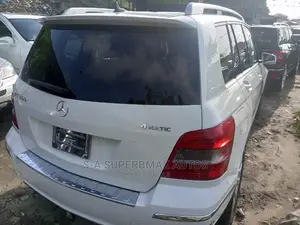 Mercedes-Benz GLK-Class 350 4MATIC 2011 White