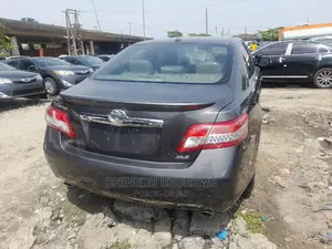 Toyota Camry 2010 Gray