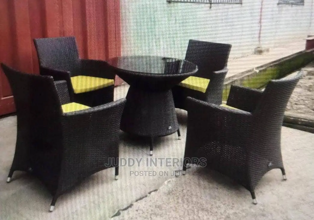 Restaurant Garden Dining Table Set
