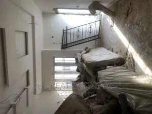 4bdrm Townhouse / Terrace in Private, Durumi for rent