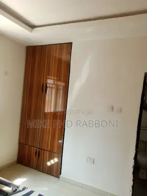 4bdrm Bungalow in Mini Estate, Enugu for Rent