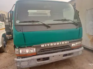 Mitsubishi Canter 1998 Green