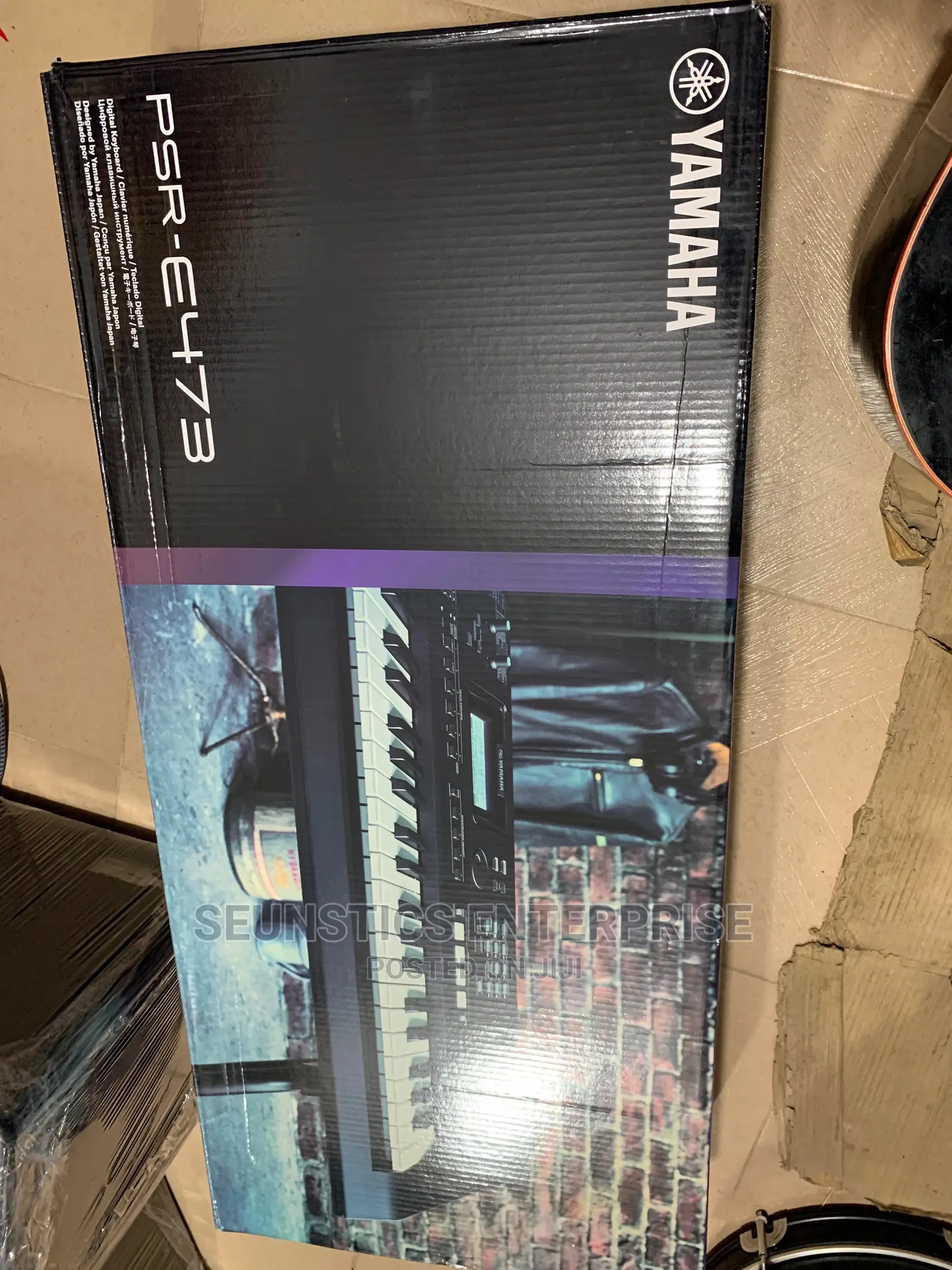 Quality Yamaha PSR E473 Keyboard/Piano