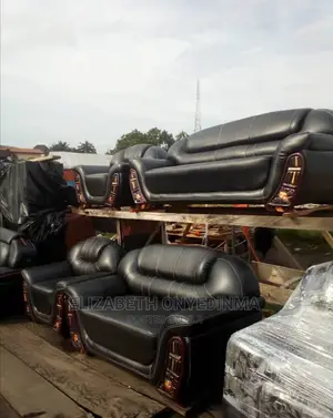 Modern 7 Seater Living Room Leather Made Sofa Chair.