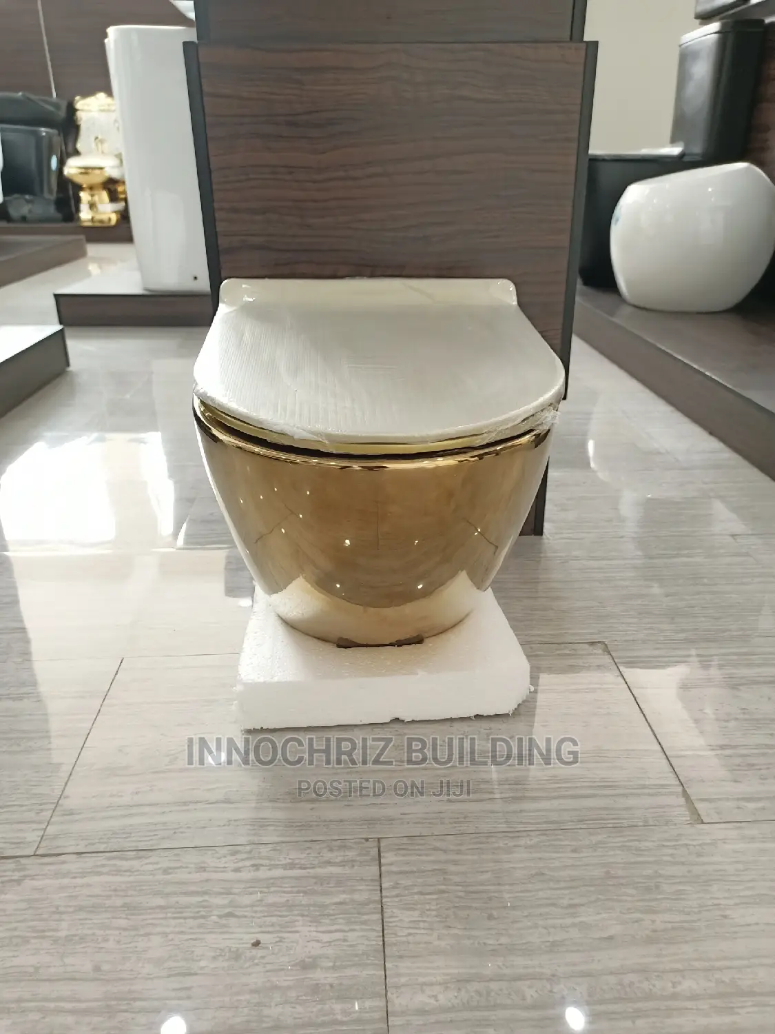 Gold Conceal WC