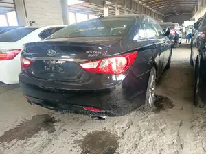 Hyundai Sonata 2013 Black