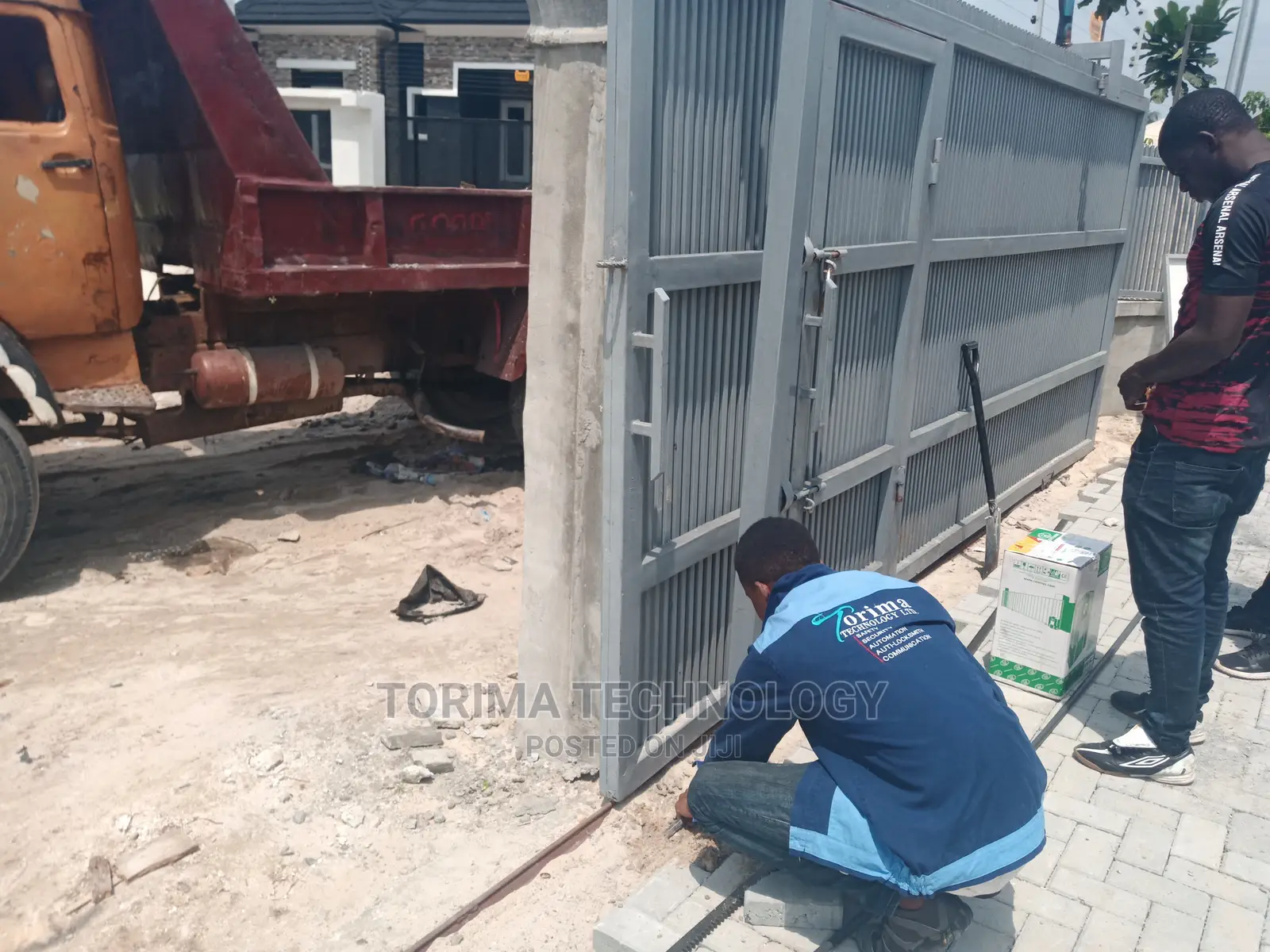 Automated Remote Controlled Gate