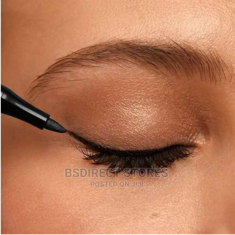 Avon Black True Diverse Lines Liquid Liner Water-Resistant