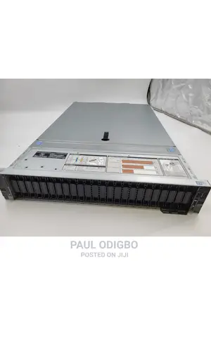 Server Dell PowerEdge R740xd 64GB Intel Xeon HDD+SSD 4T