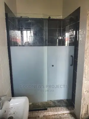 Frameles Bathroom Sliding Shower