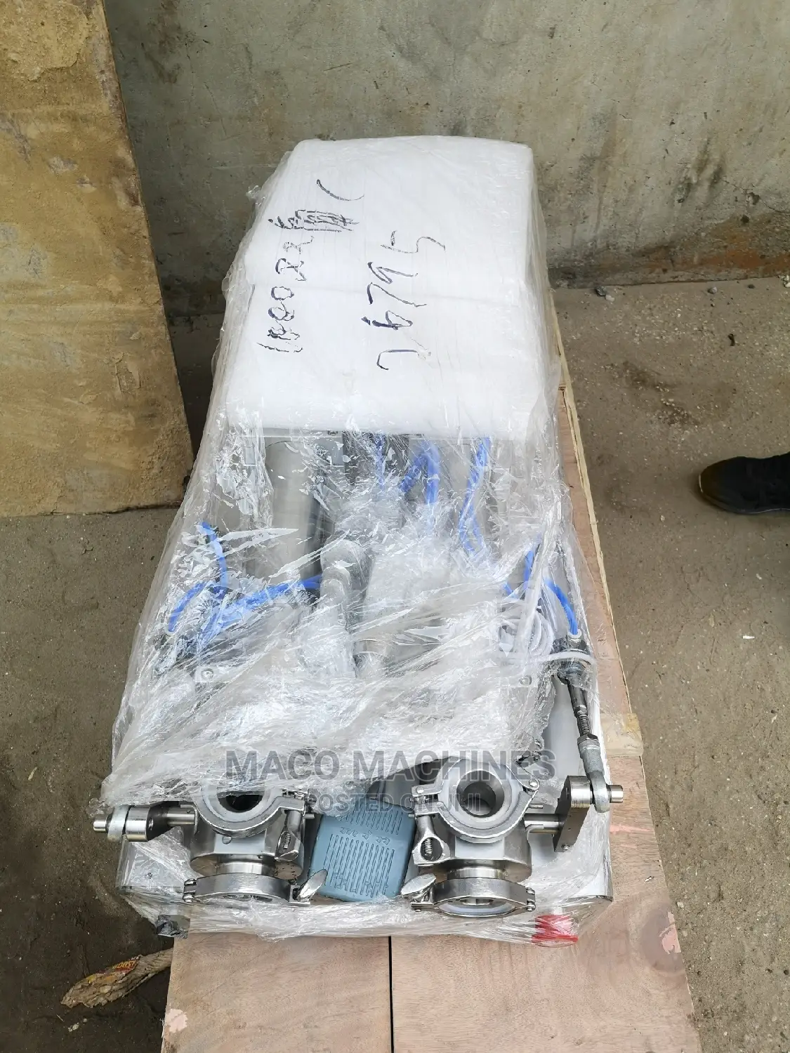 Two Nozzles Paste Filler With Air Compressor.
