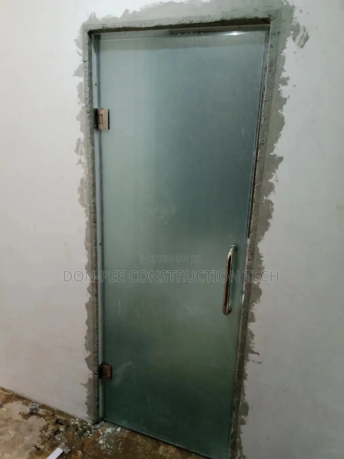 Frameless Glass Door