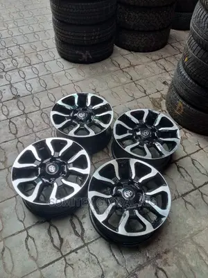 17inch Alloyed Rim HILUX!