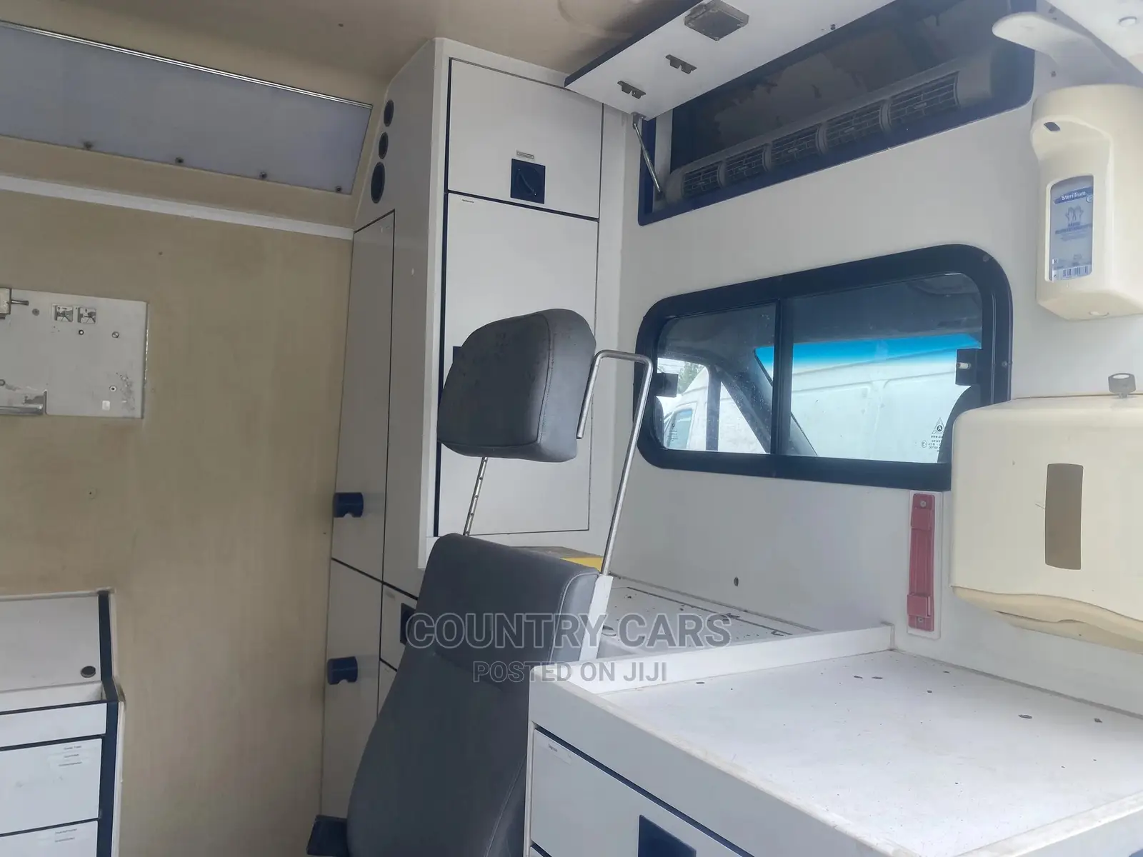 Mercedes-Benz Sprinter 2003 Yellow