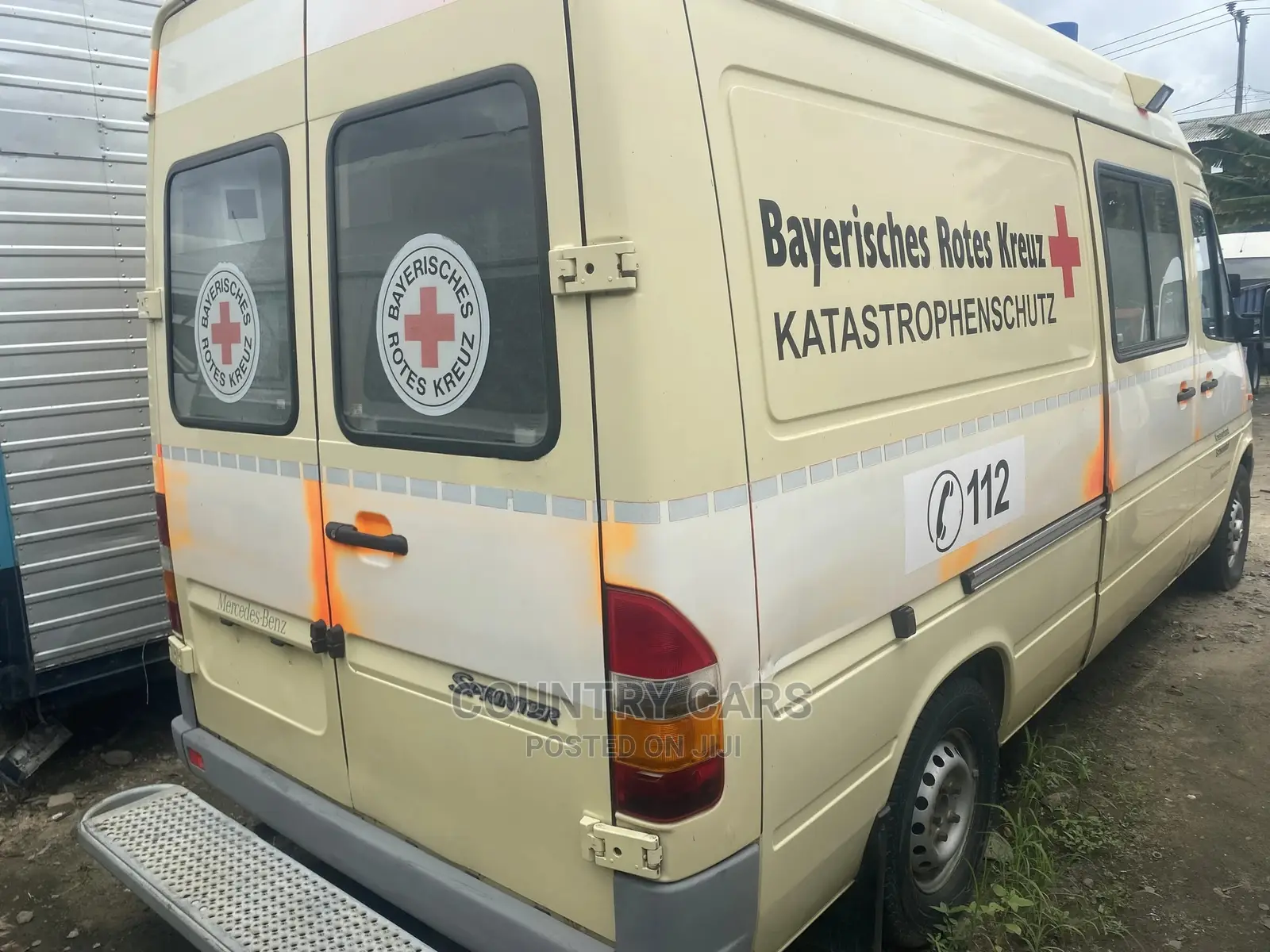 Mercedes-Benz Sprinter 2003 Yellow
