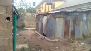 Photo - 6bdrm Room & Parlour in Egbeda Idimu Lagos for sale