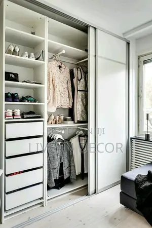 Custom Wardrobes