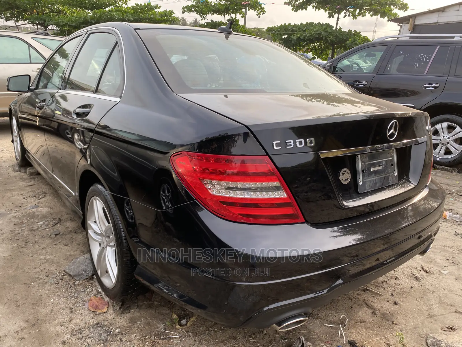 Mercedes-Benz C300 2012 Black