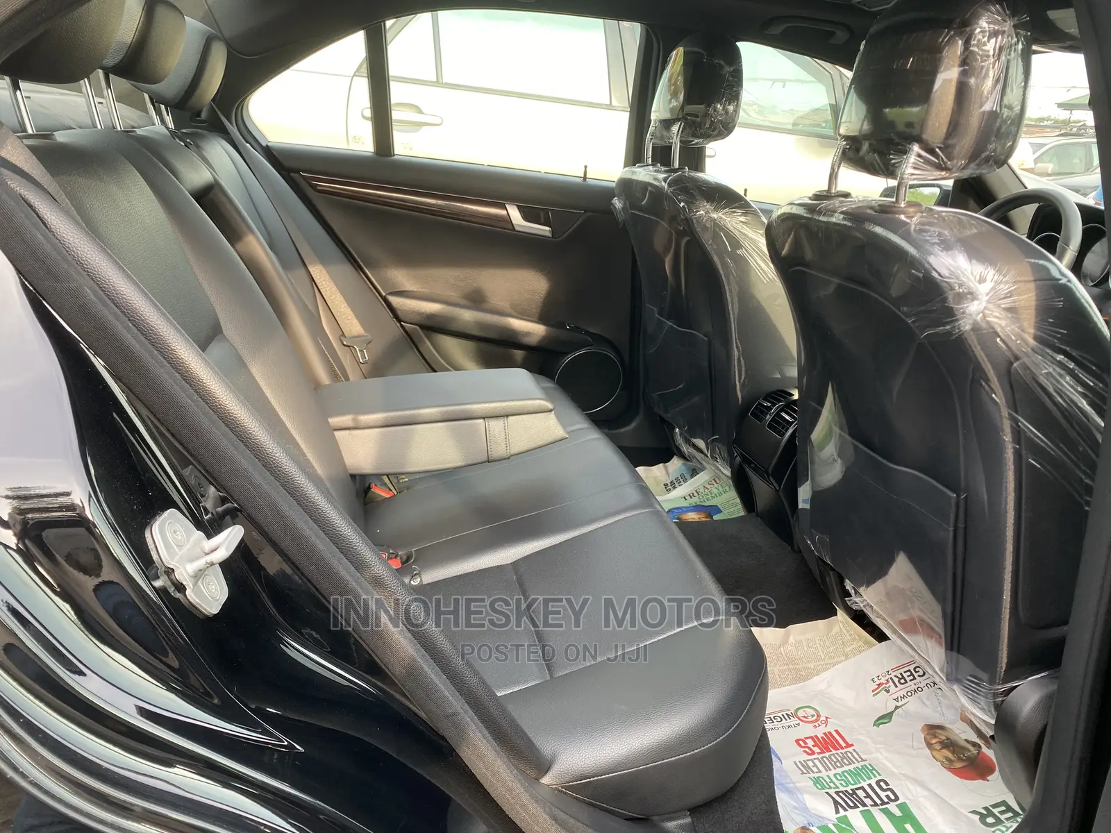 Mercedes-Benz C300 2012 Black