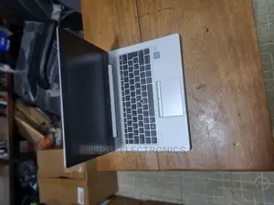 Laptop HP EliteBook 830 G5 16GB Intel Core I7 SSD 256GB