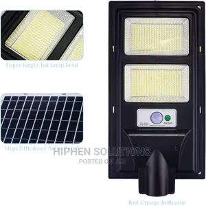 200W Solar Flood Street Light in Karu