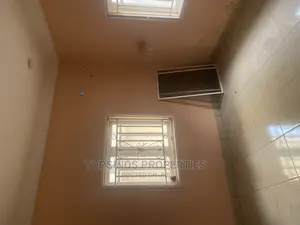 2bdrm Block of Flats in Dawaki for rent