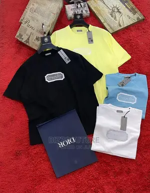 Original DIOR T-Shirts Available in Store
