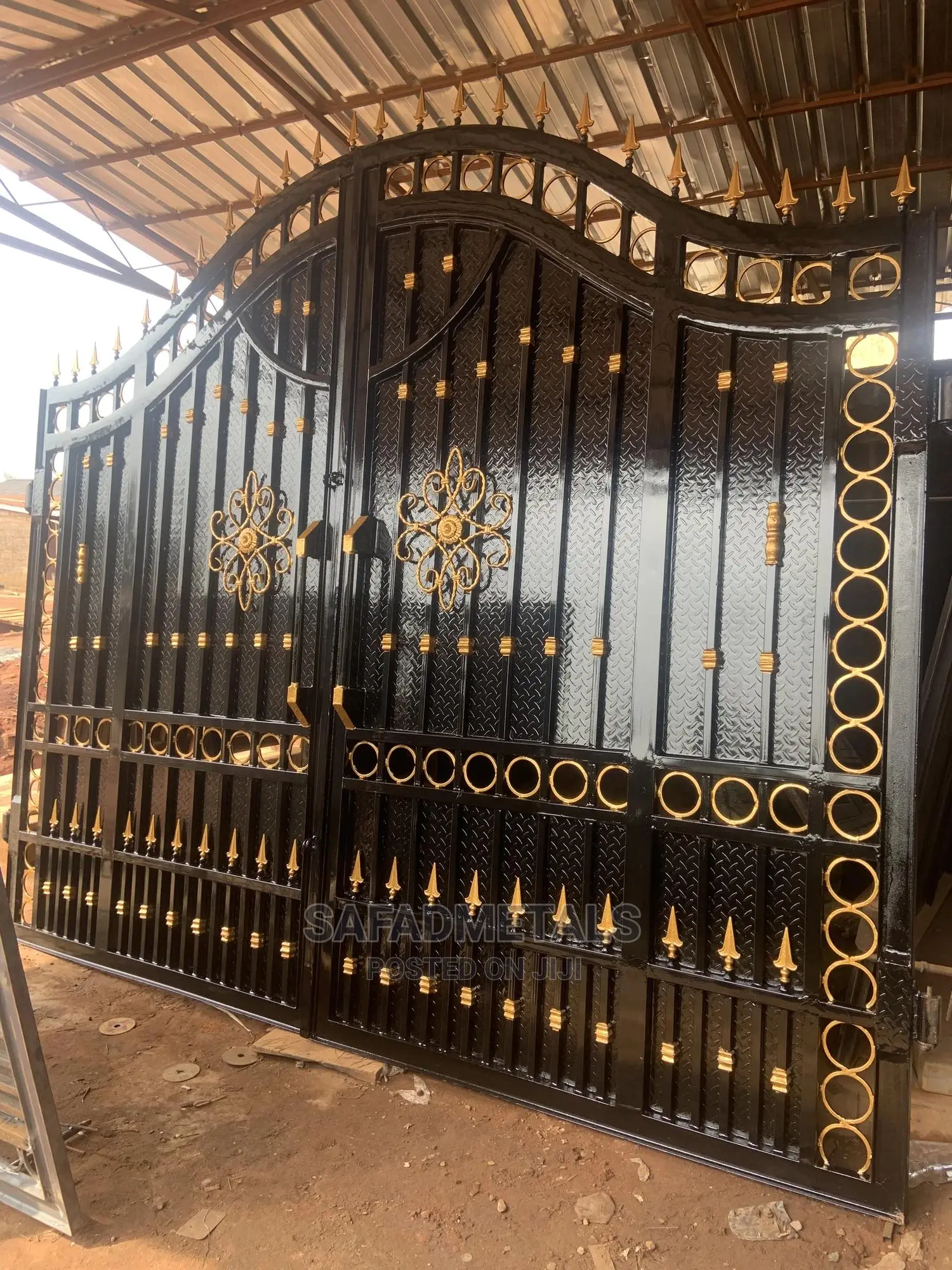 Checker Plate With Foreign Plate 12ft Gate