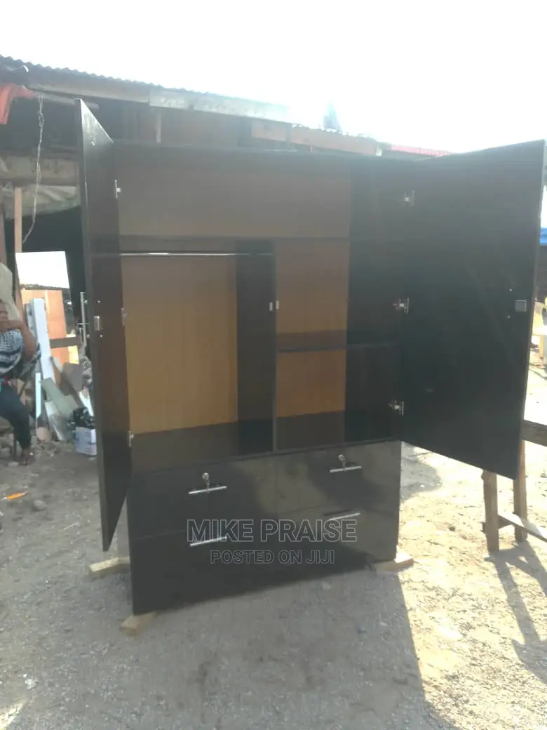 Quality 4*6 Wardrobe