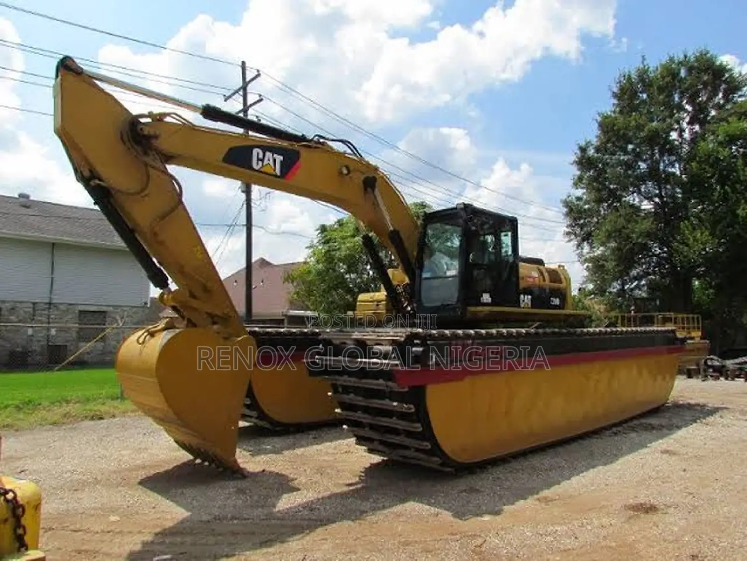 Swamp Buggy and Crane for Hire