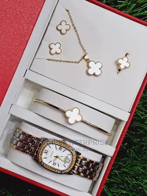 Female Sets Watch