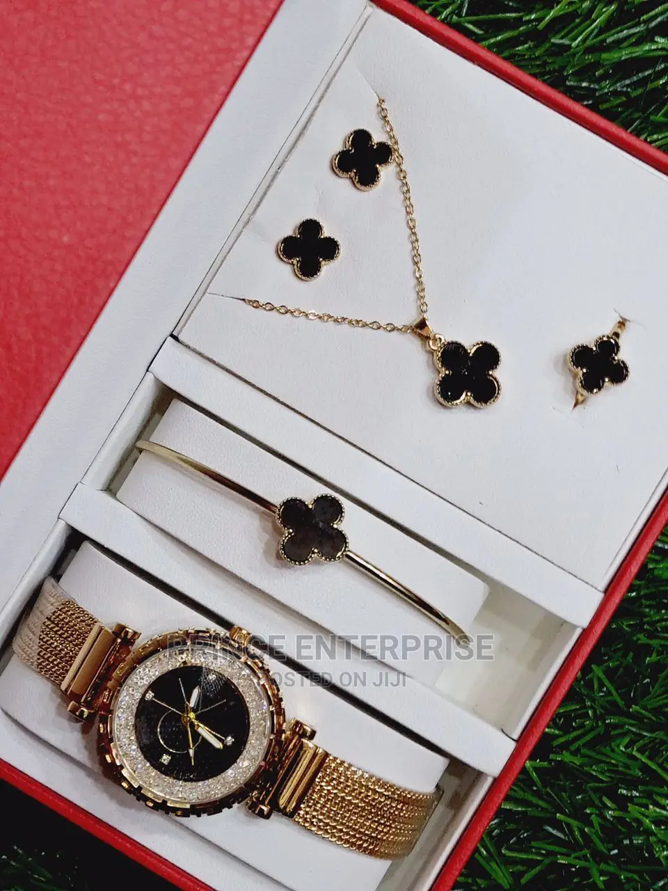 Female Sets Watch