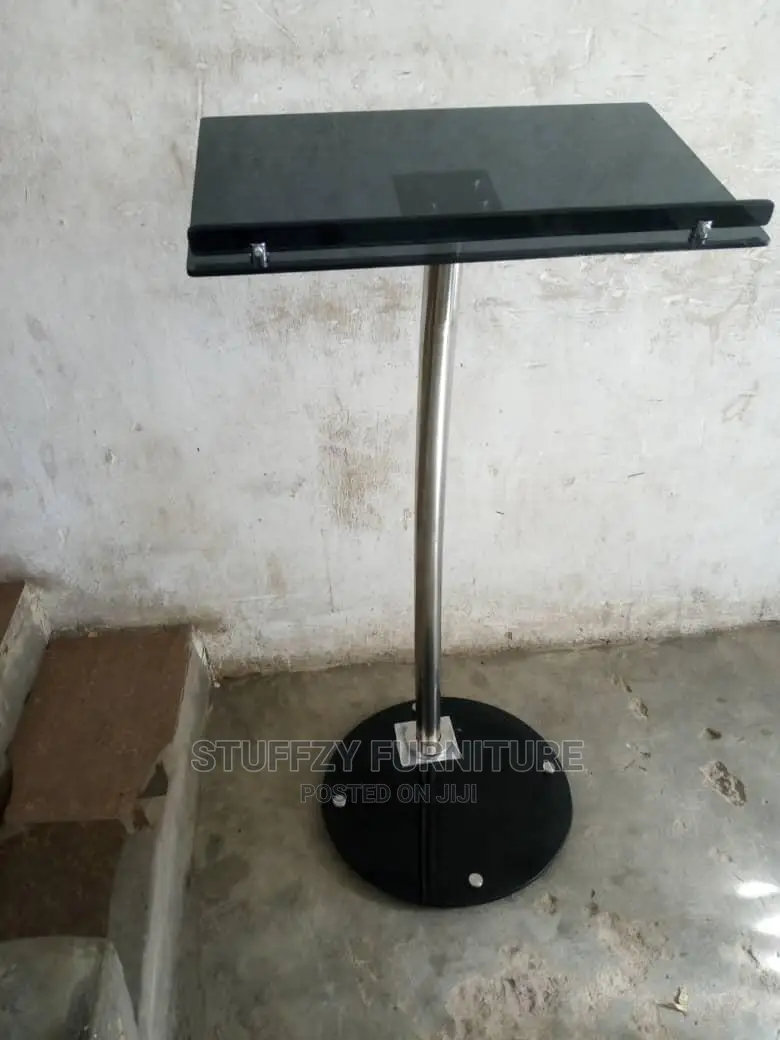 Single Pole Church Pulpits