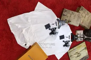 Original LOUIS VUITTON T-Shirts Available in Store
