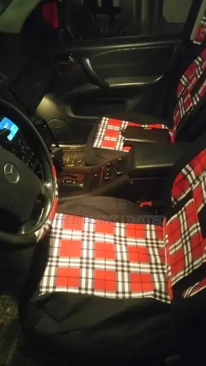 Photo - Universal Eagle Red Seat Cover