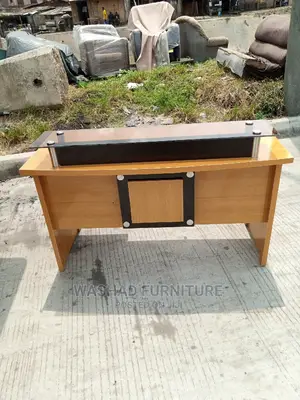 Receptionist Table