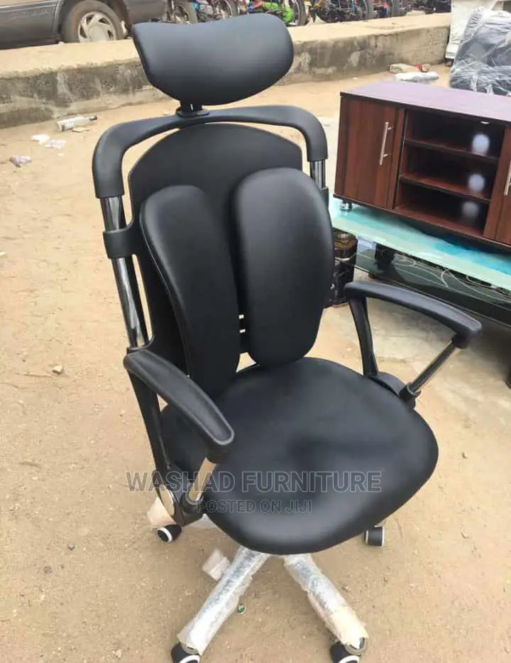 Kidney Chair