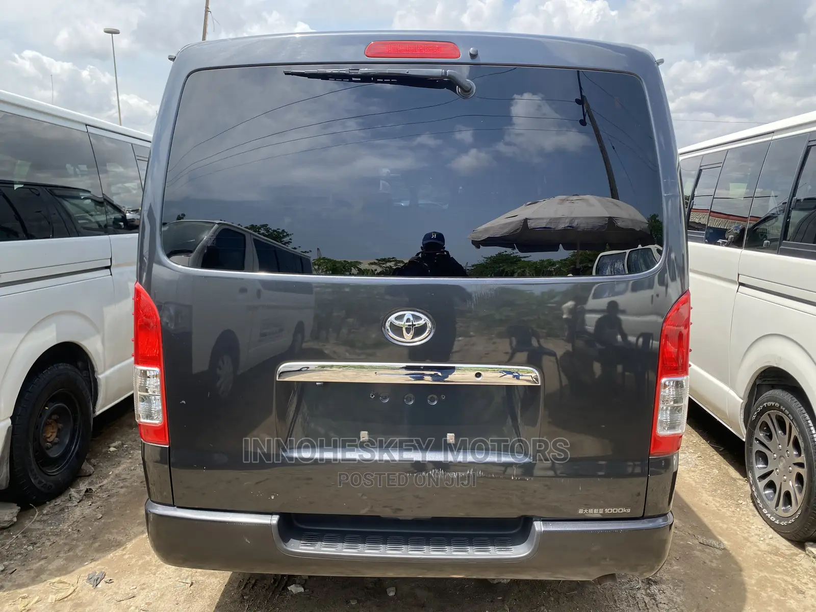 Toyota HiAce 2012 Grey