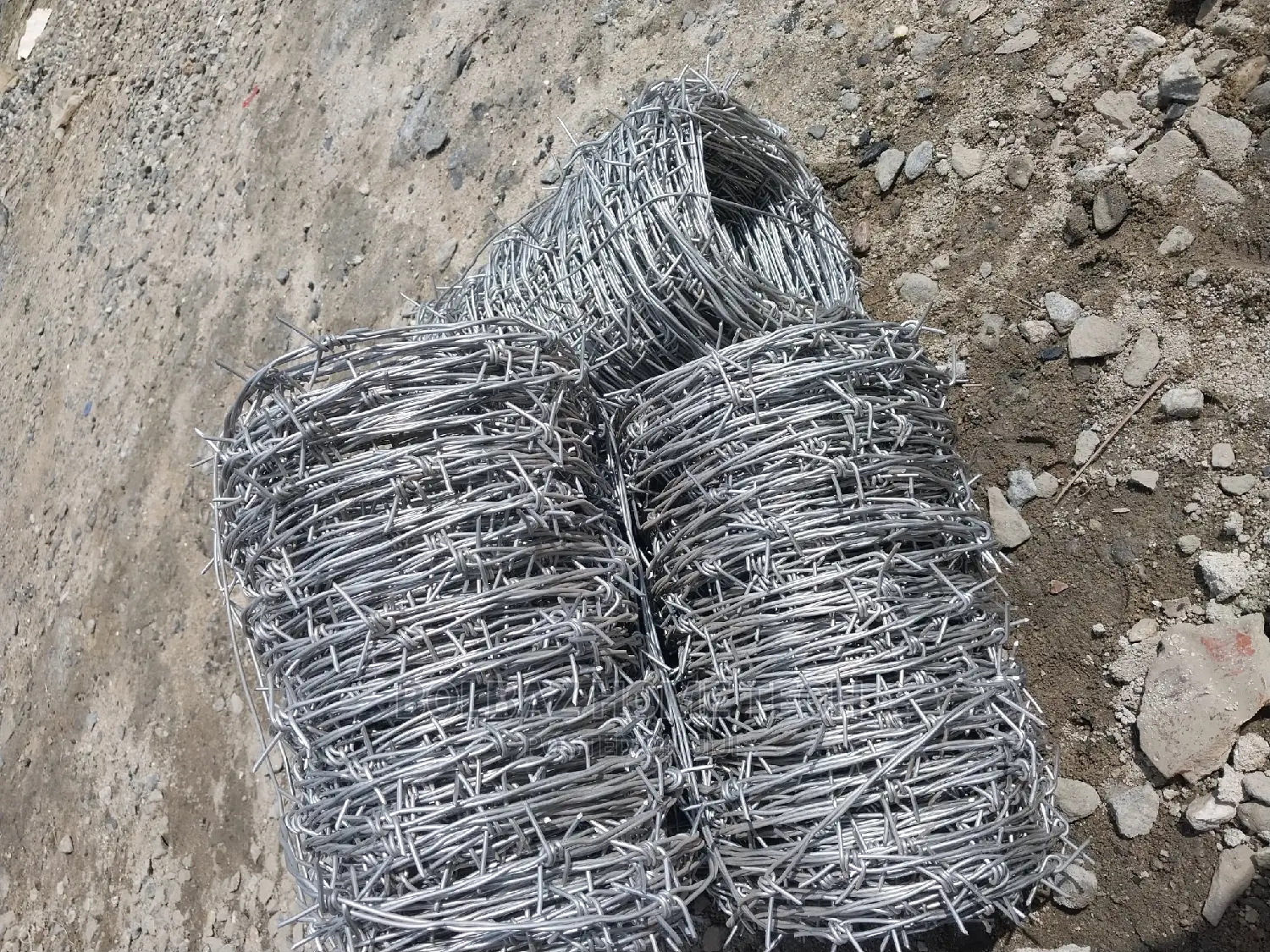 Barb Wire for Farmland and Cattle Garden