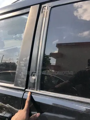 Pillar Chrome Prado