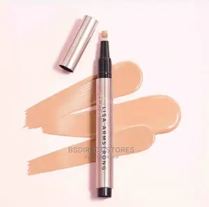 Avon Lisa Armstrong. Light Me Up Flawless Concealer Shade 1