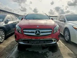 Mercedes-Benz GLA 250 2017 Red