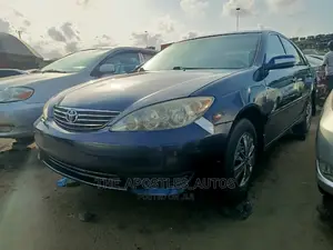 Toyota Camry 2005 Blue