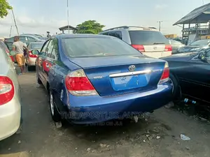 Toyota Camry 2006 Blue
