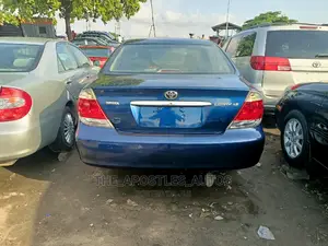 Toyota Camry 2006 Blue