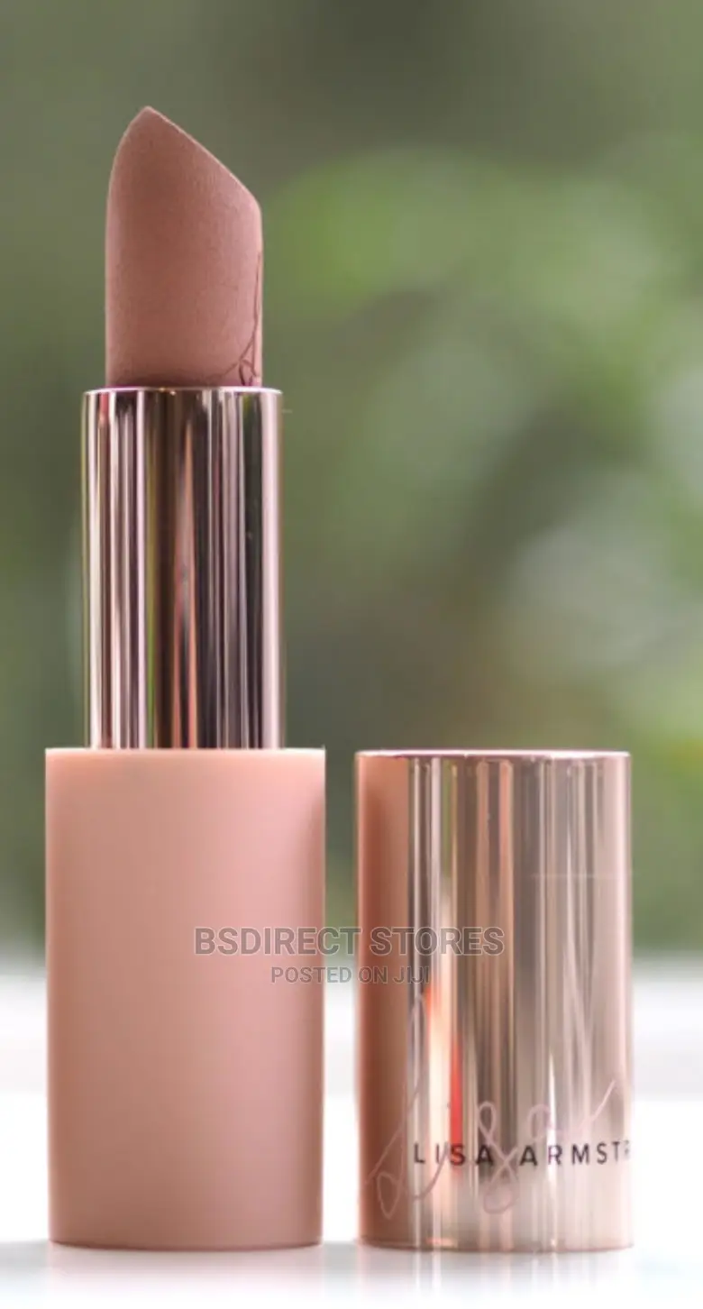 Avon Lisa Armstrong GEM STAR Matteiculous Gorgeous Lipstick