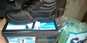 Armstrong Safety Boots